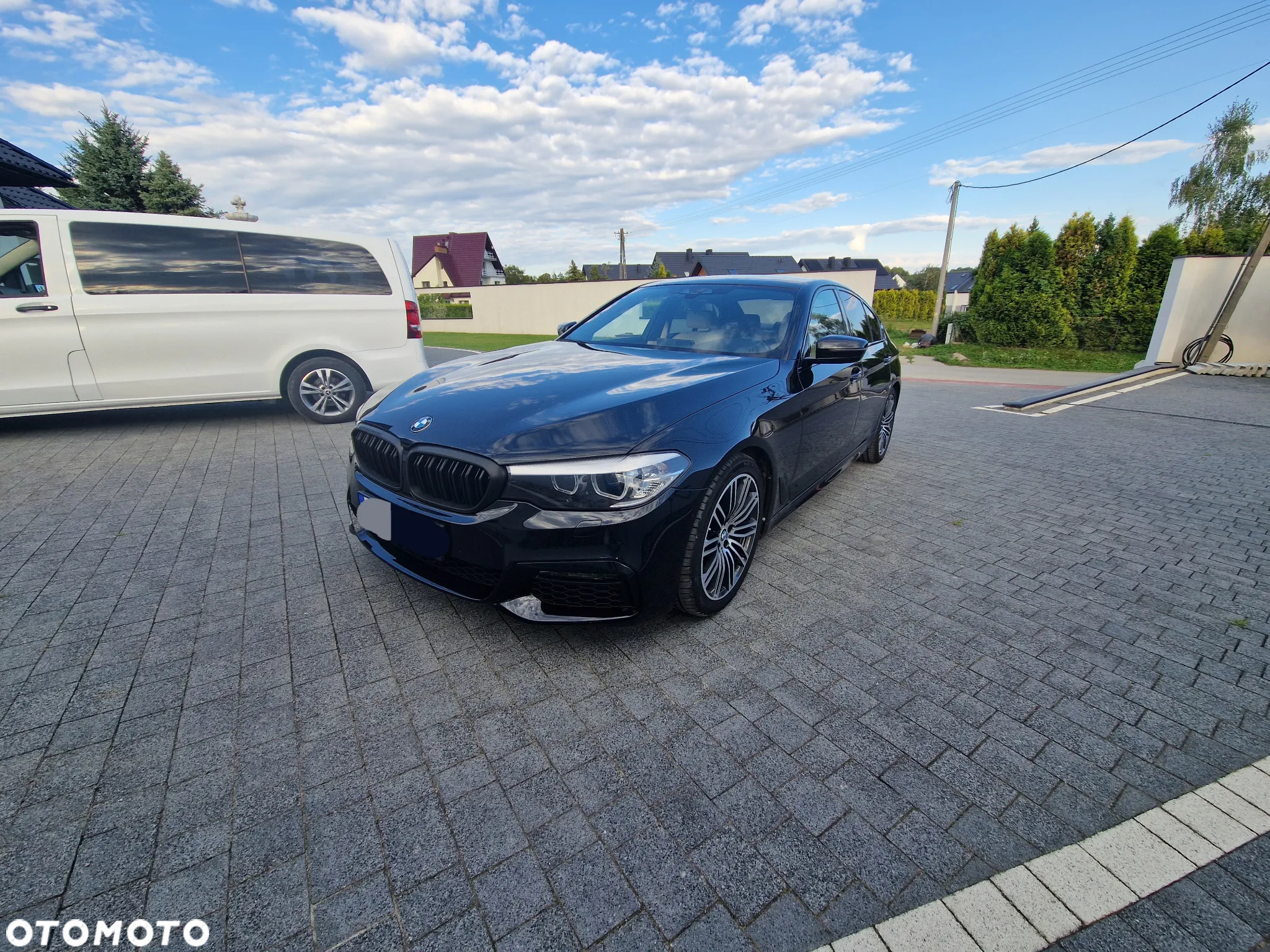 BMW Seria 5 520d M Sport - 10