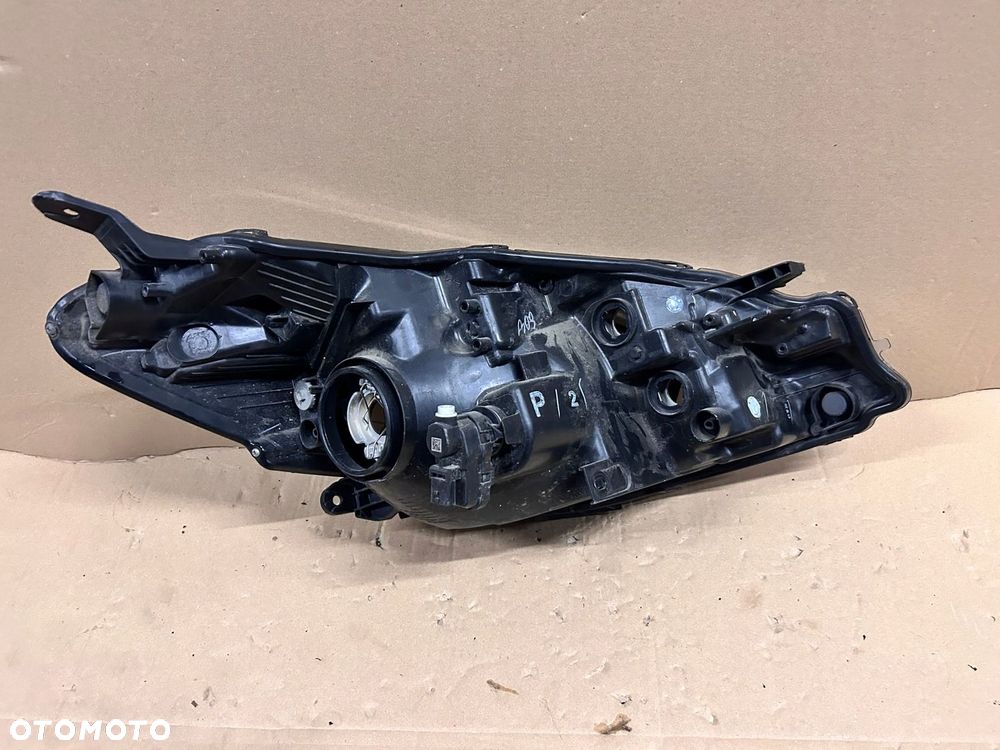 REFLEKTOR LEWY TOYOTA YARIS III LIFT - 3