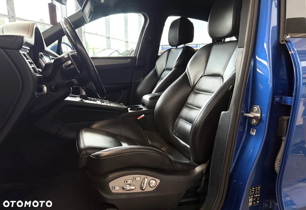 Porsche Macan - 21