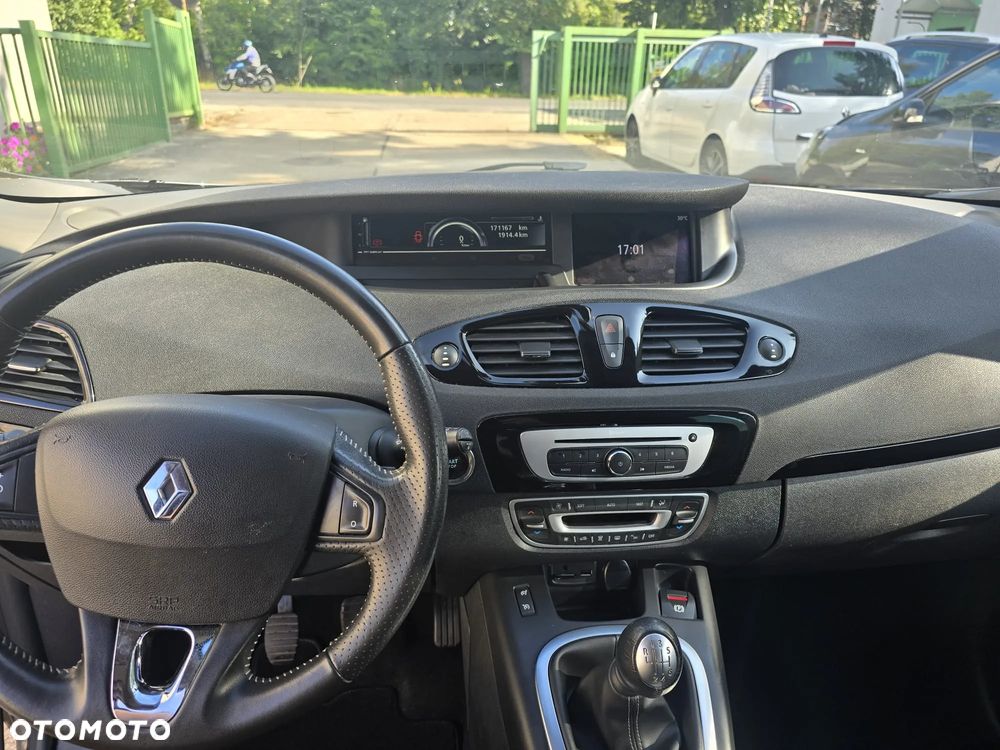 Renault Grand Scenic - 28