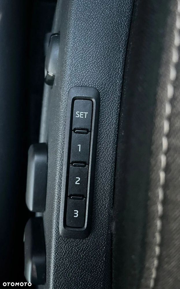 Skoda Octavia 2.0 TDI Ambition DSG - 12