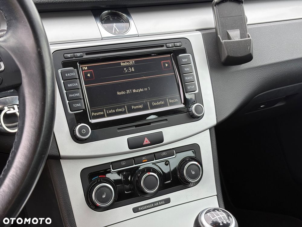 Volkswagen Passat 2.0 TDI BlueMotion Technology Highline - 6