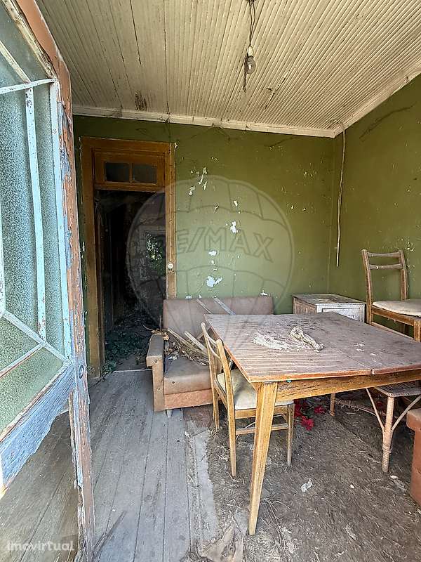 Moradia T1 para venda - Grande imagem: 2/4