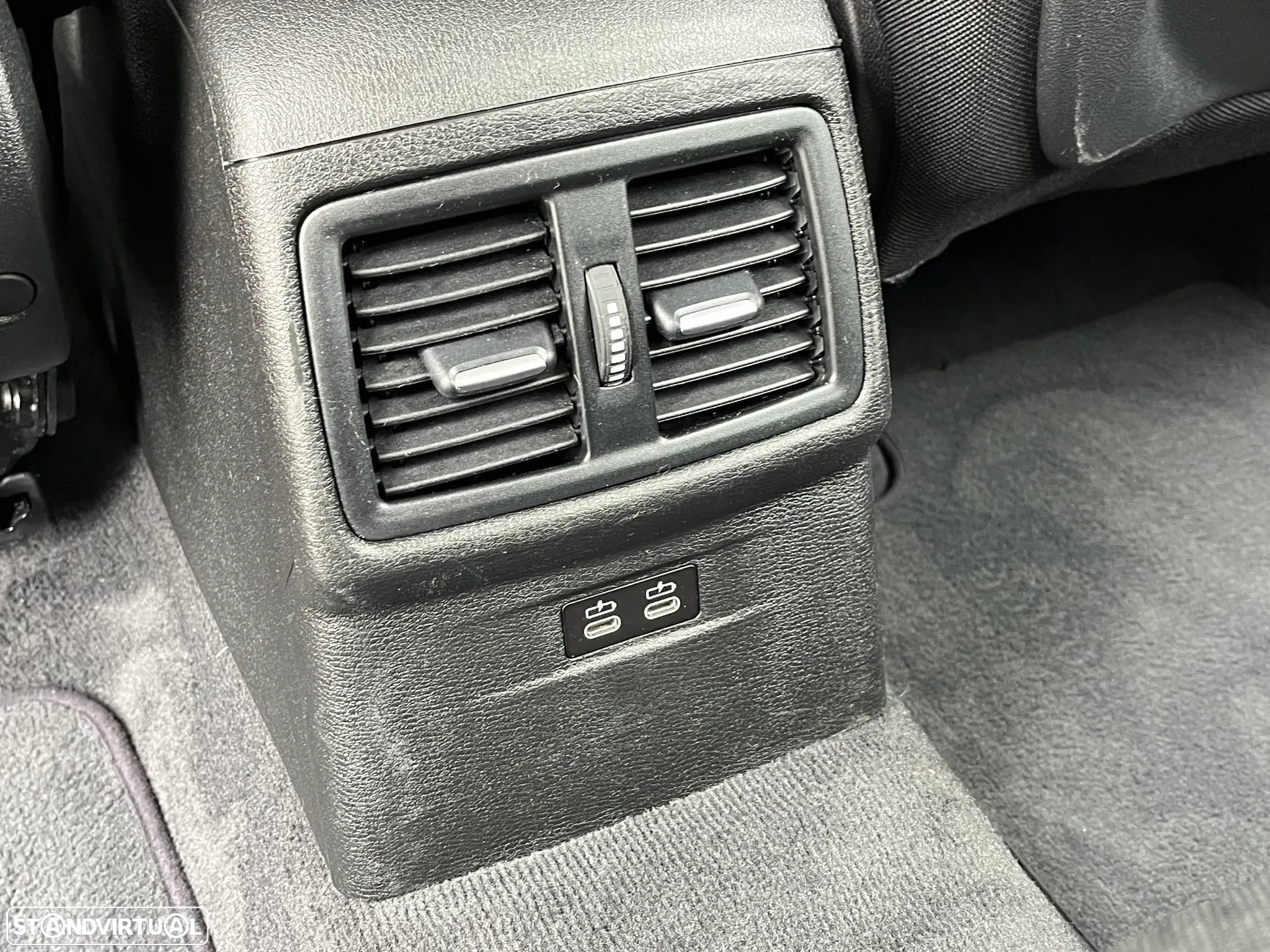 BMW X1 16 d sDrive Auto Advantage - 35