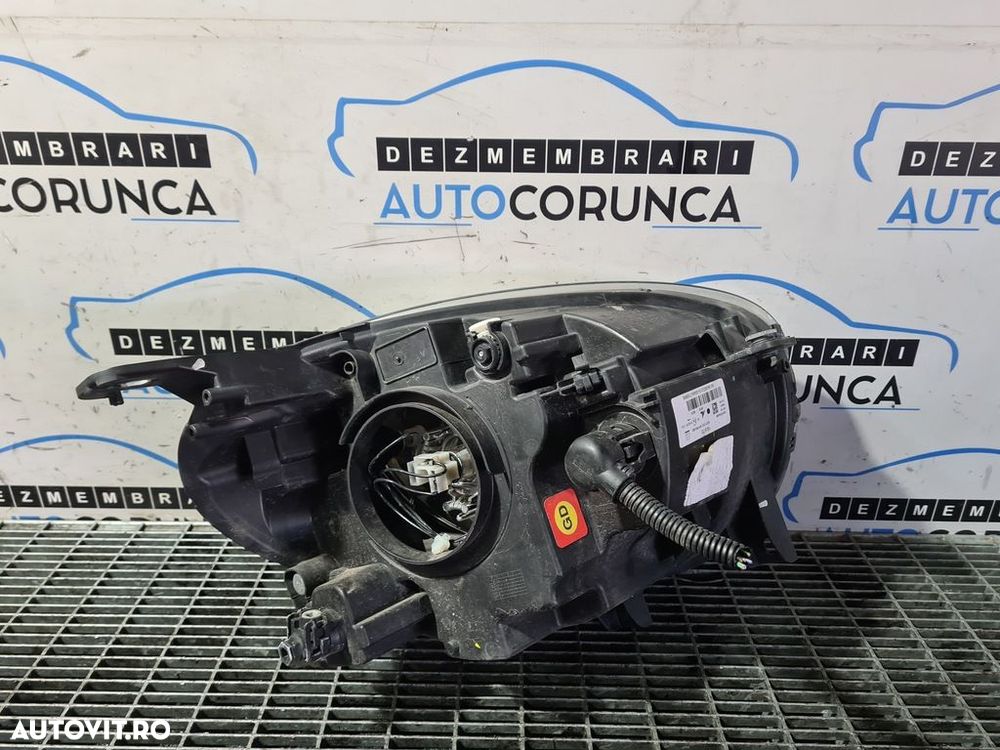 Far Stanga Fiat 500X Cross 2014 - 2018 SUV 4 Usi (1073) Fara xenon - 2