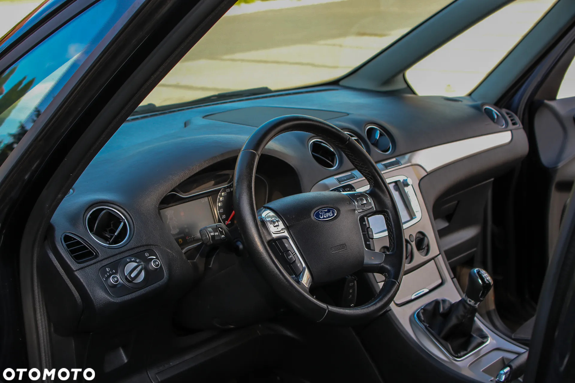 Ford Galaxy 2.0 Concept - 30