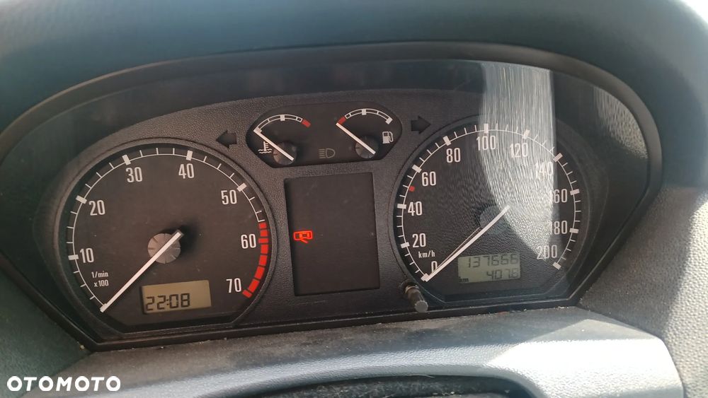 Skoda Fabia - 8