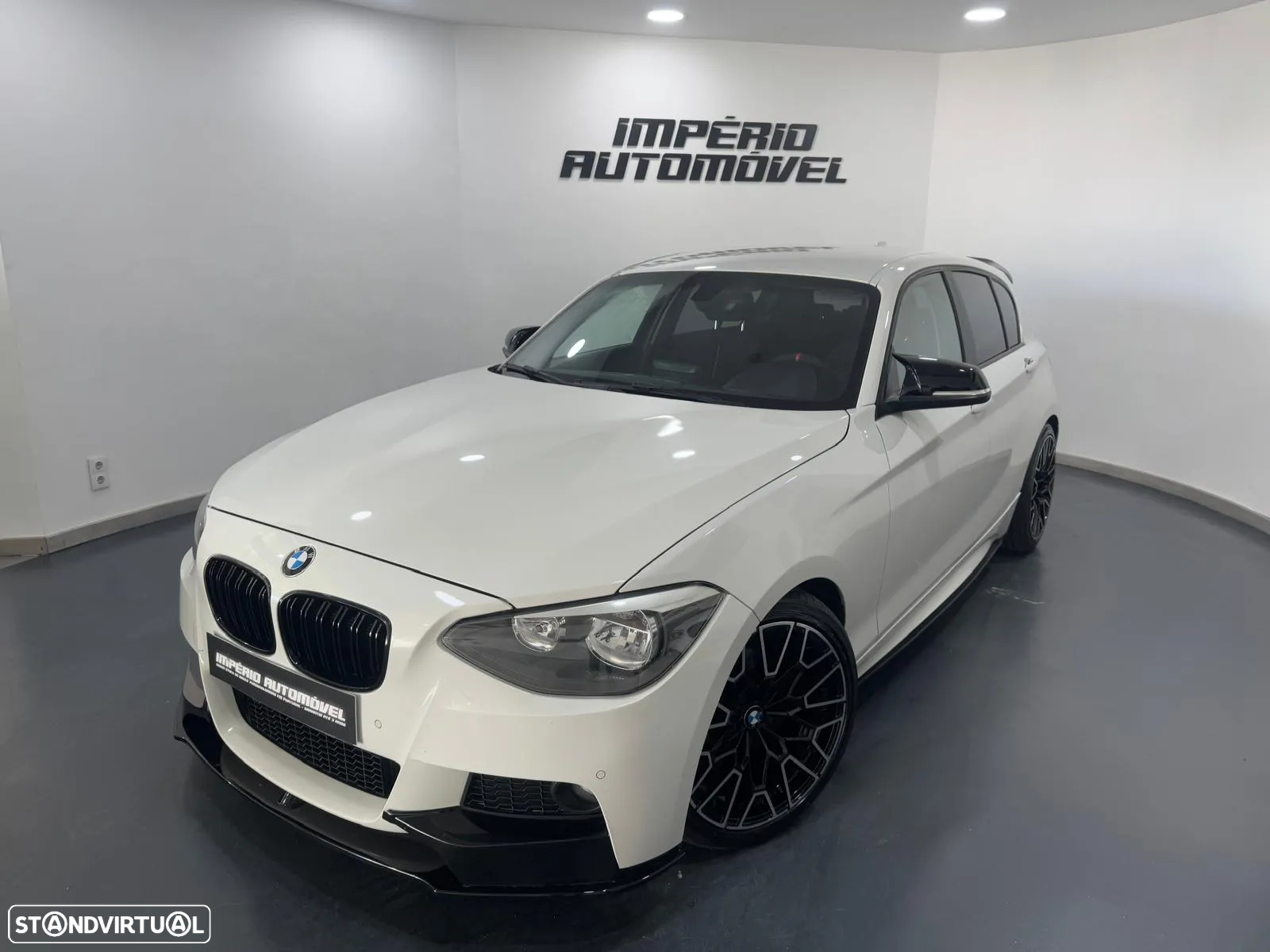 BMW 118 d Pack M - 3