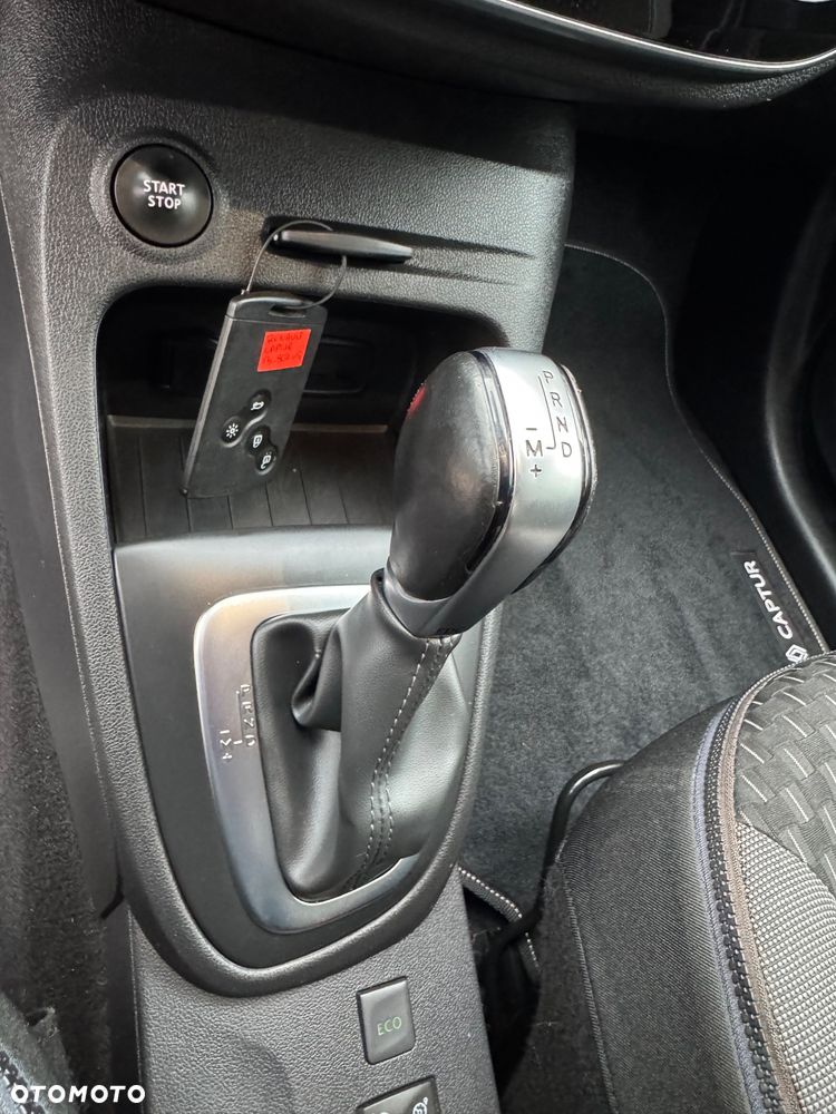 Renault Captur - 19