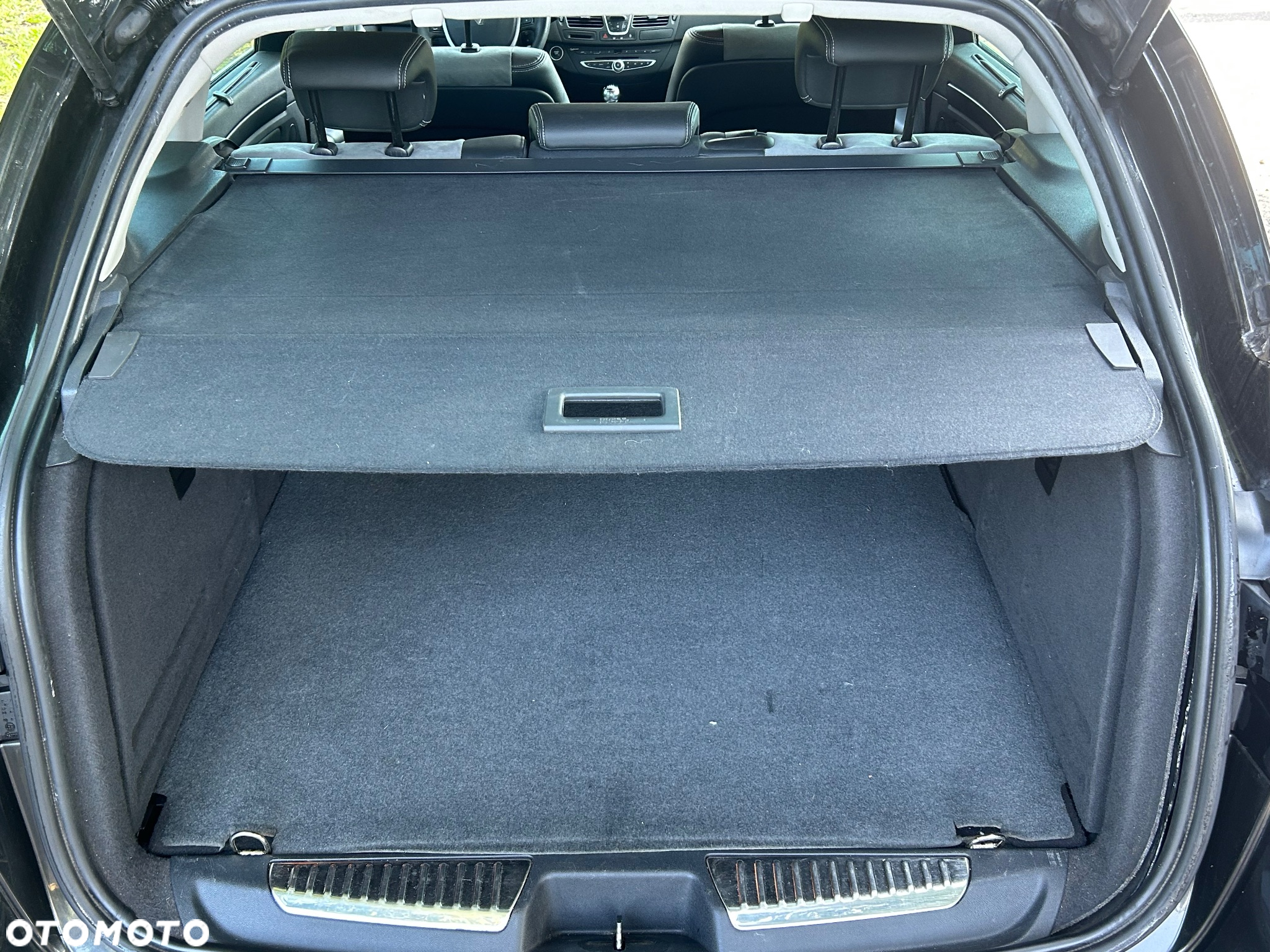 Renault Laguna dCi 150 FAP GT - 11