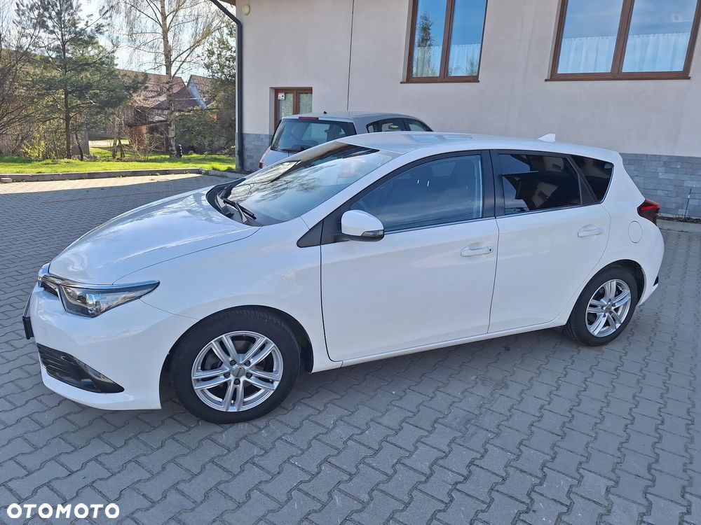 Toyota Auris 1.2 Turbo Design Edition - 29