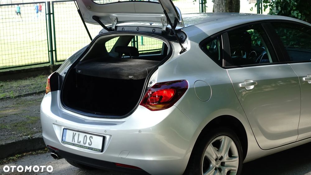 Opel Astra 1.4 Turbo Cosmo - 34