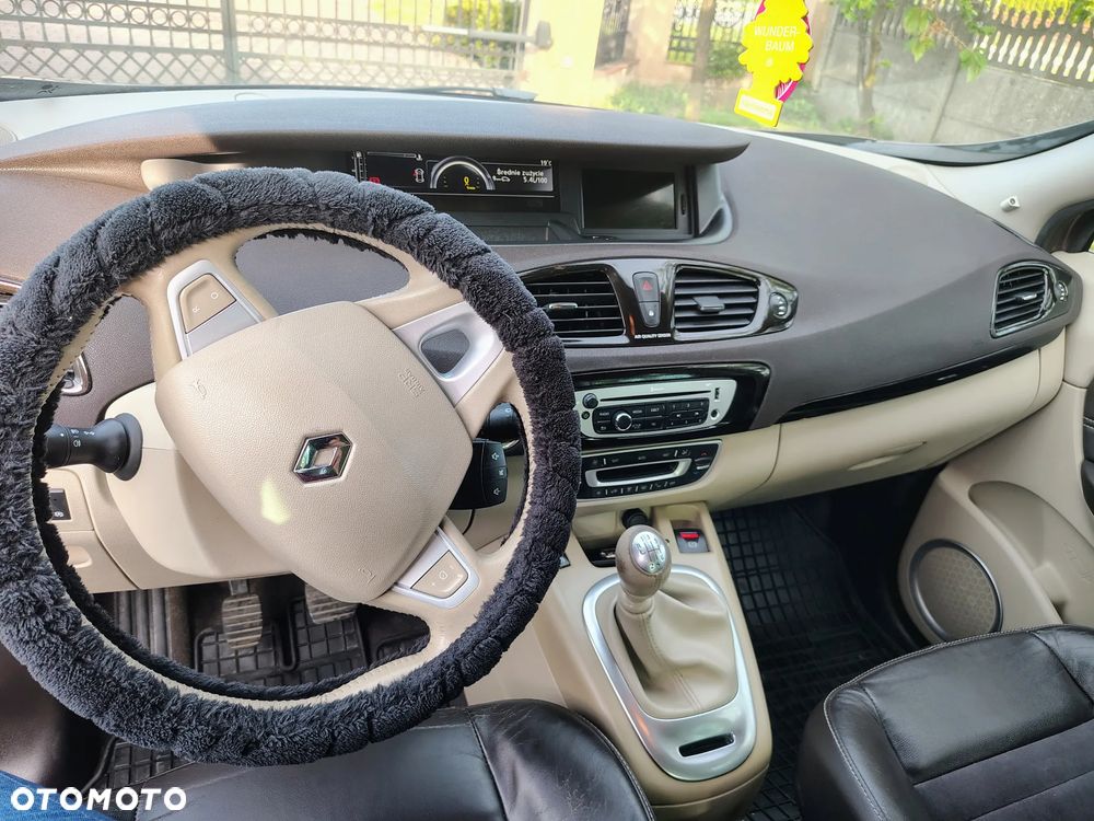 Renault Scenic - 8
