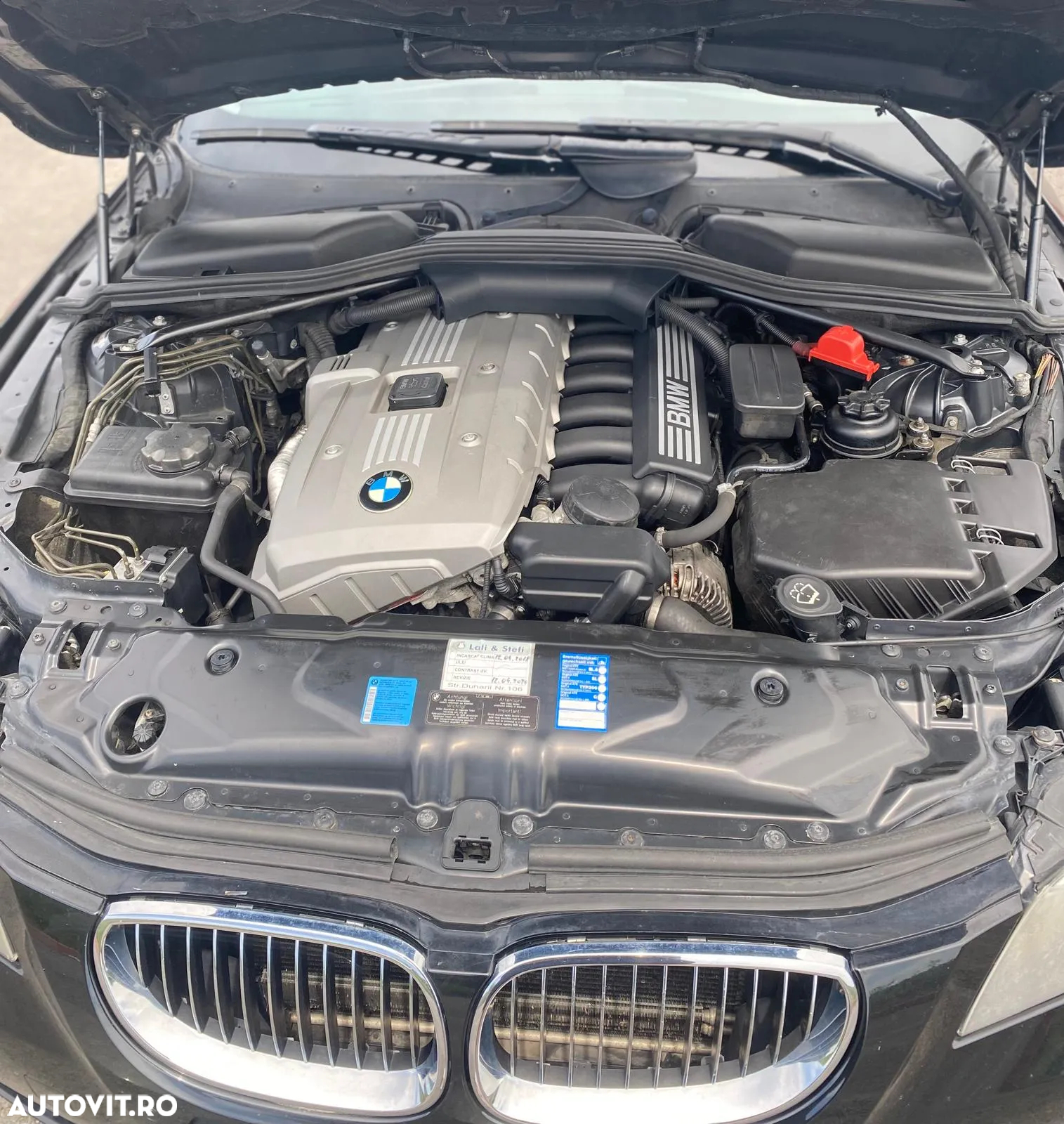 BMW Seria 5 523i Touring - 3