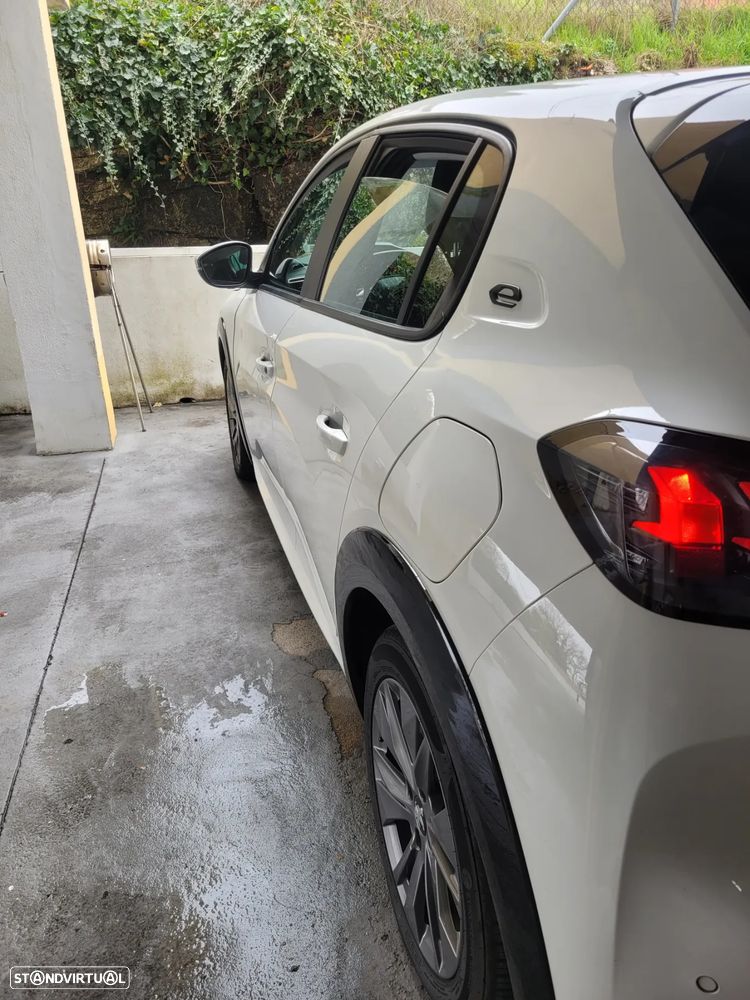 Peugeot e-208 Active - 2