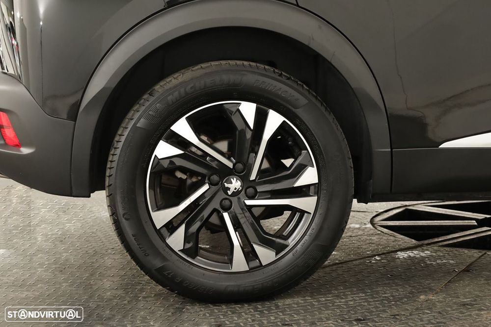 Peugeot 2008 1.2 PureTech Allure EAT8 - 5