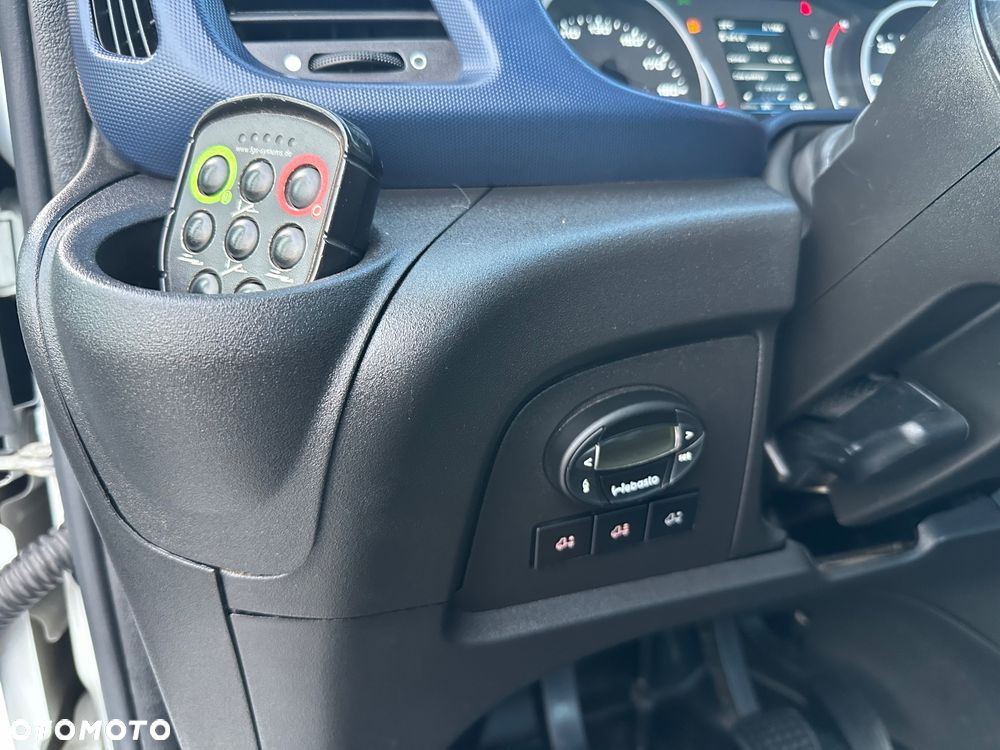 Iveco DAILY / 72-180 / HYDRAULICZNA ZABUDOWA / 42 TYS.KM. / LAWETA / - 29