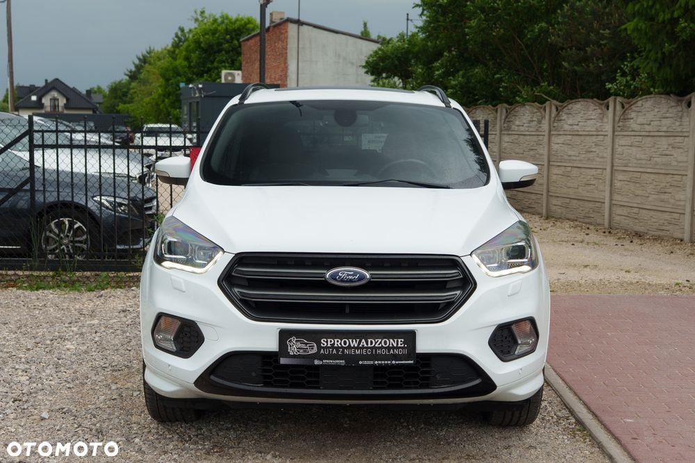 Ford Kuga 1.5 EcoBoost 2x4 ST-Line - 3