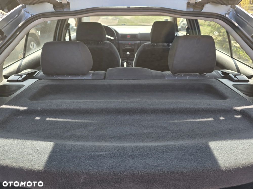 Skoda Octavia 1.6 Tour Ice - 11