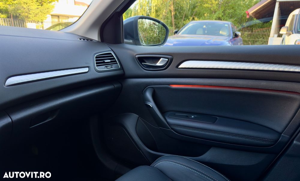 Renault Megane TCE 140 GPF Intens - 28