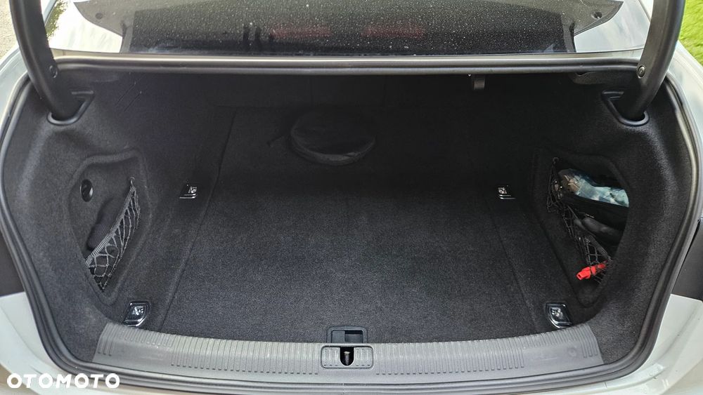 Audi A4 Limousine 35 TFSI mHEV S Line S tronic - 22
