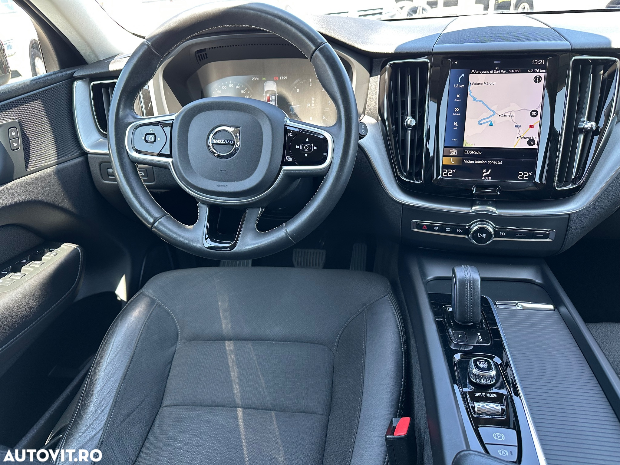 Volvo XC 60 B4 MHEV AT8 AWD Momentum - 18