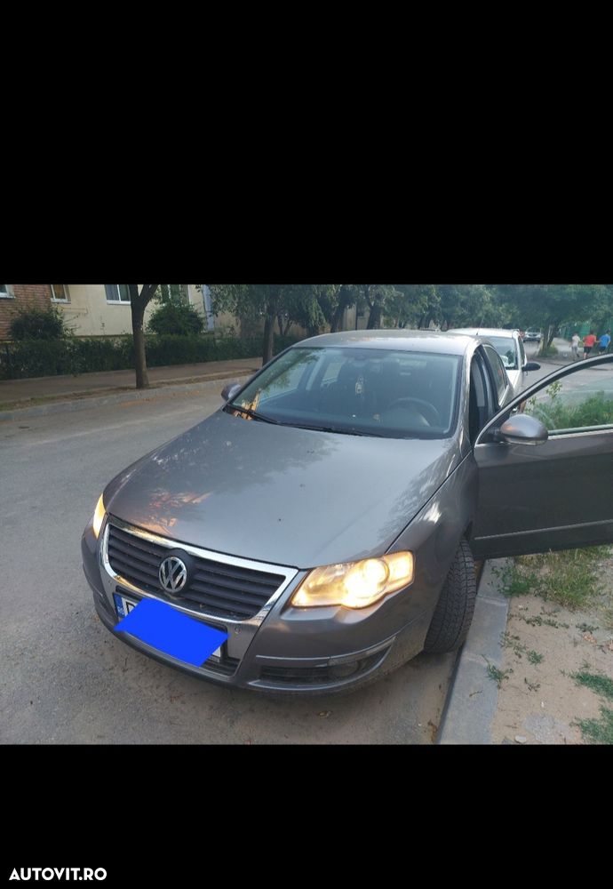 Volkswagen Passat - 1
