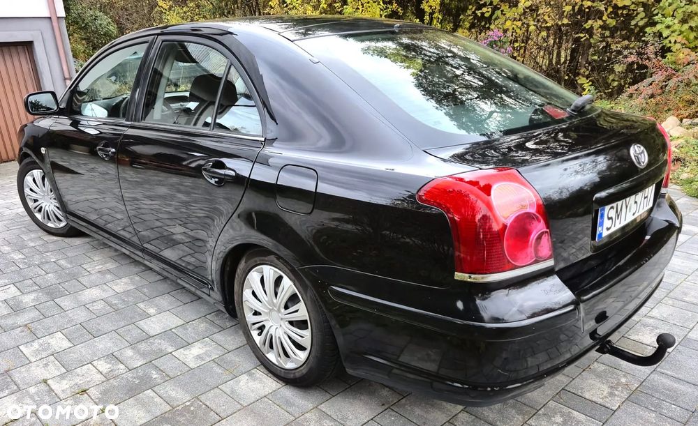 Toyota Avensis 2.0 VVT-i Sol - 5