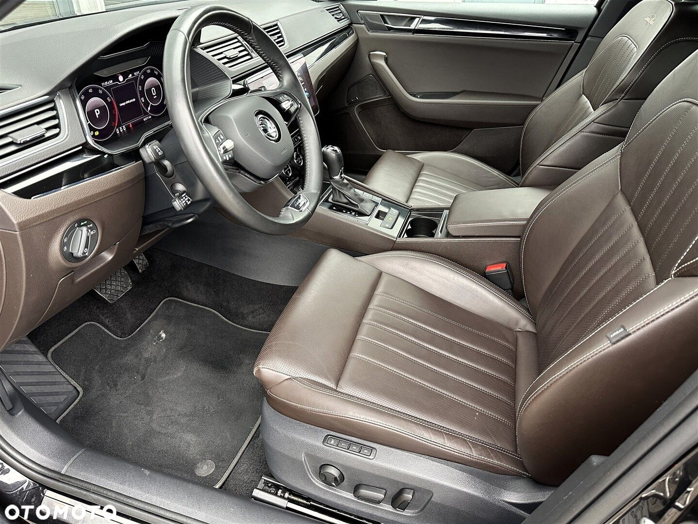 Skoda Superb 2.0 TSI 4x4 L&K DSG - 10