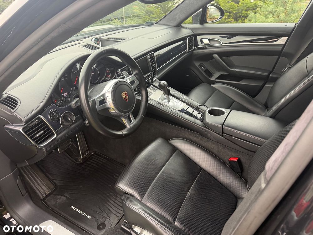 Porsche Panamera - 6