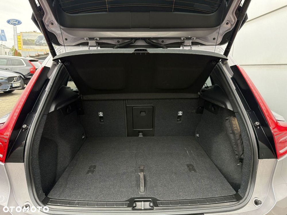 Volvo XC 40 - 28