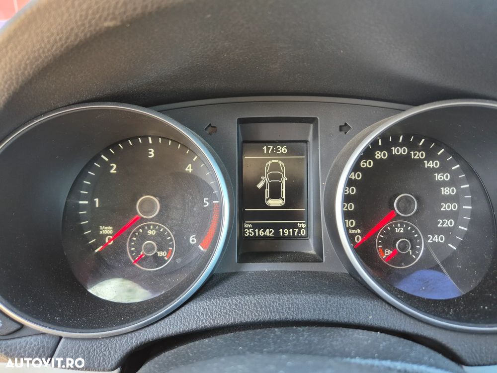 Volkswagen Golf 1.6 TDI DPF BMT Comfortline - 11