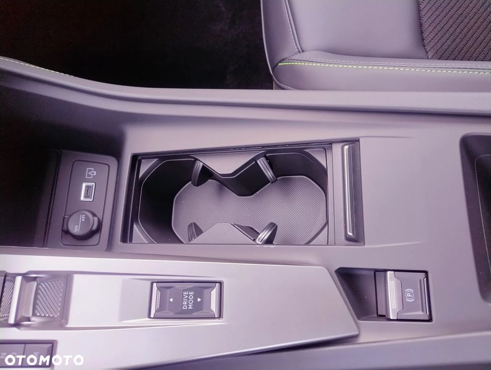 Peugeot 408 1.2 PureTech mHEV GT Exclusive S&S e-DSC6 - 20