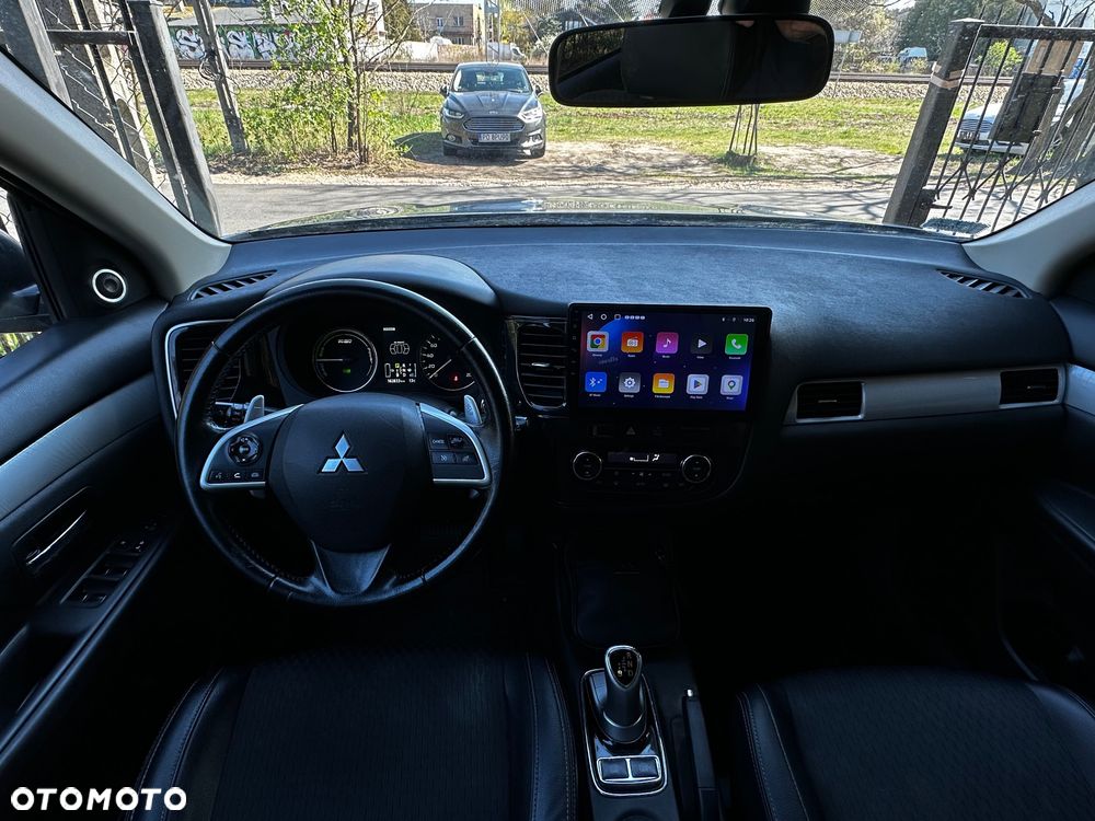 Mitsubishi Outlander Instyle NAVI - 20