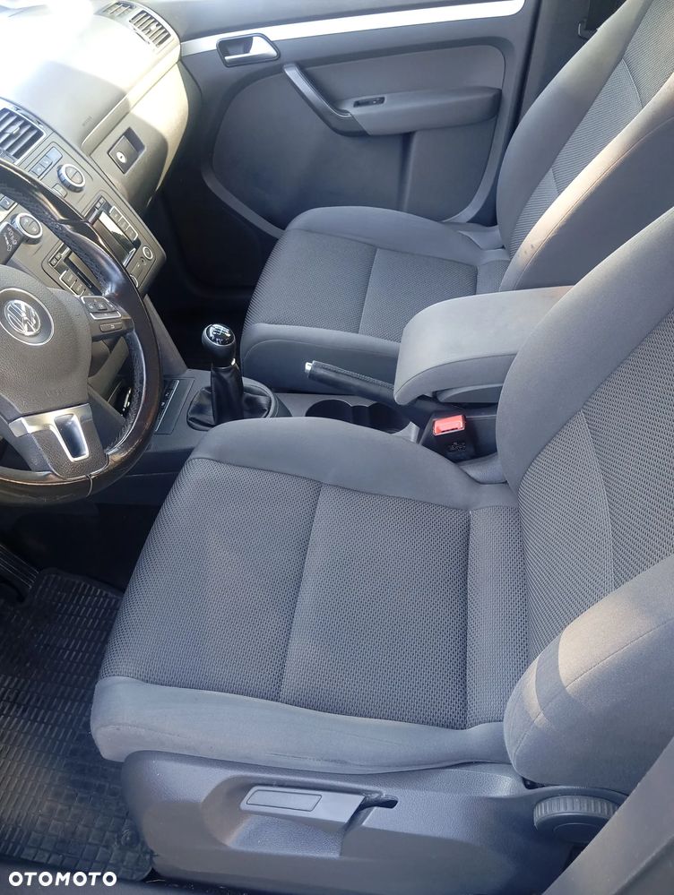 Volkswagen Touran 1.6 TDI DPF BlueMot Comfortline - 14