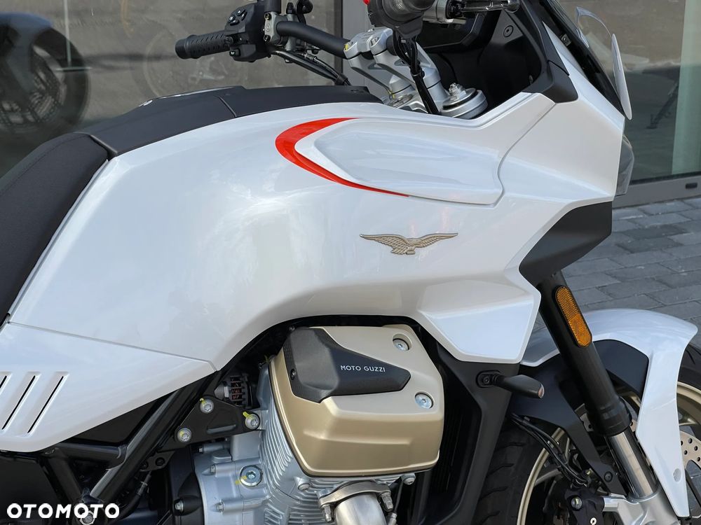 Moto Guzzi V100 Mandello - 5