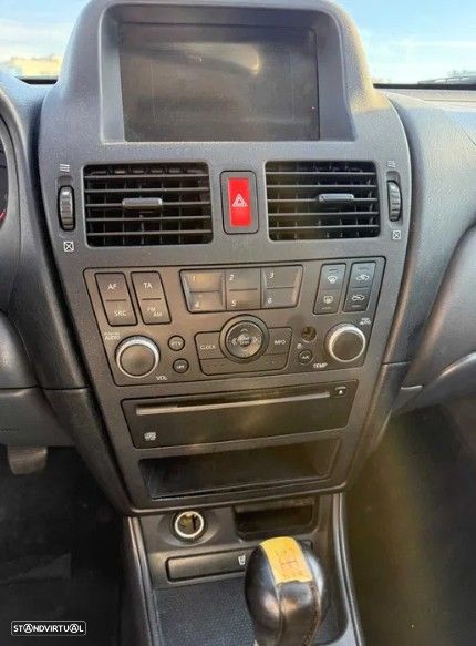 Nissan Almera - 9