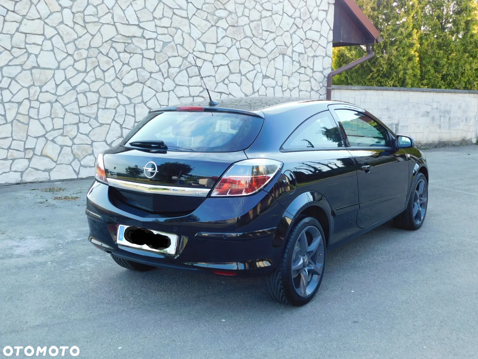 Opel Astra GTC 1.8 Cosmo - 8