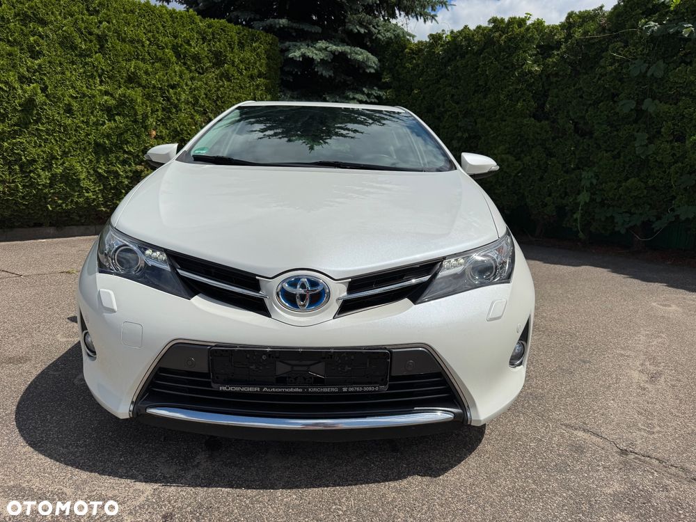 Toyota Auris - 11