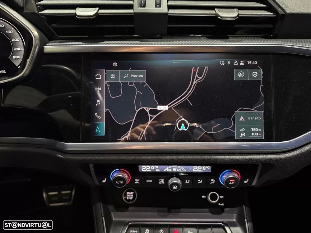 Audi Q3 Sportback - 12