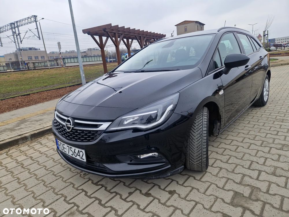 Opel Astra 1.6 CDTI Dynamic S&S - 3
