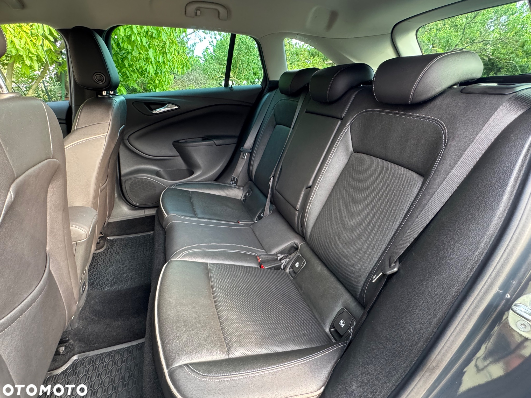 Opel Astra V 1.4 T Elite S&S - 16