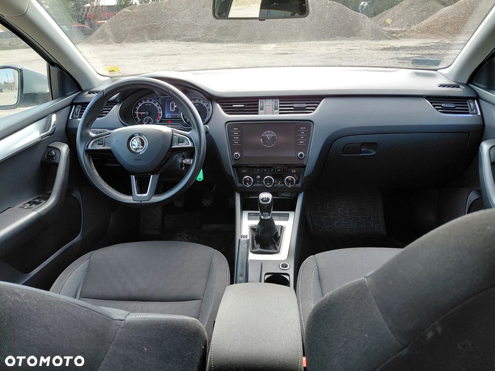 Skoda Octavia 1.6 TDI SCR Ambition - 10