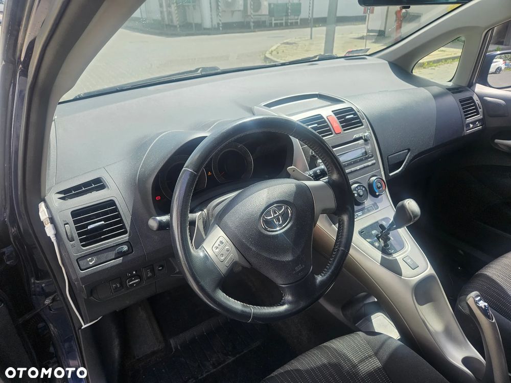 Toyota Auris 1.4 D-4D Premium MM - 7