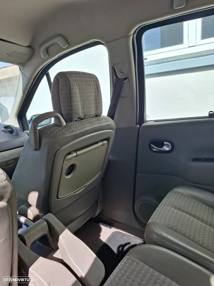 Renault Scénic 1.5 dCi Dynamique - 6