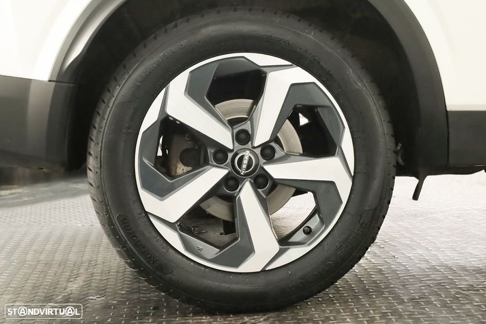 Nissan Qashqai 1.3 DIG-T N-Connecta Xtronic - 5