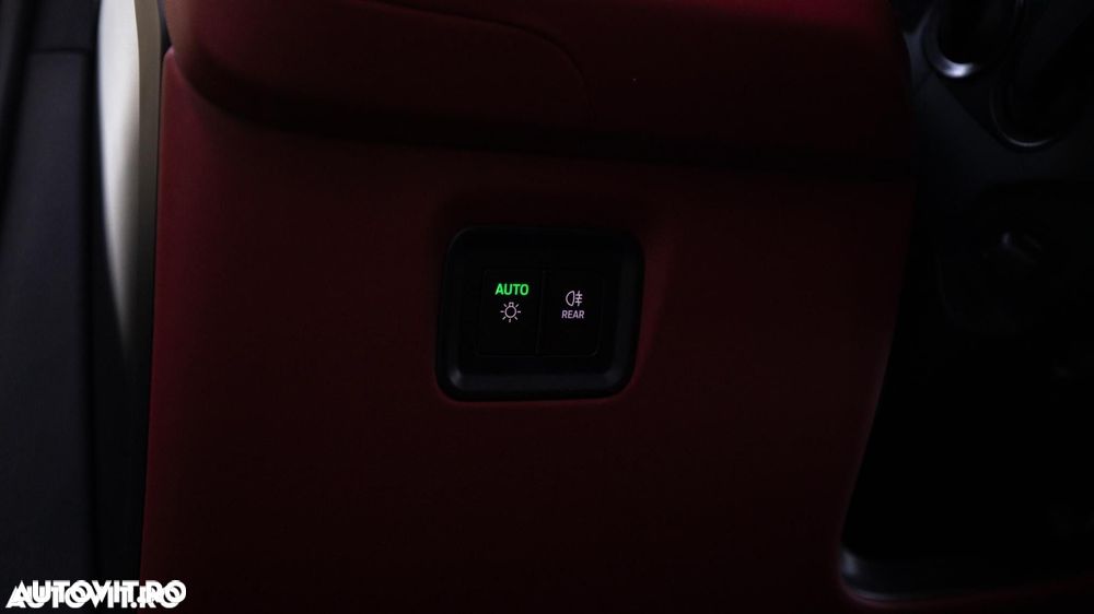 Porsche Cayenne Coupe - 33