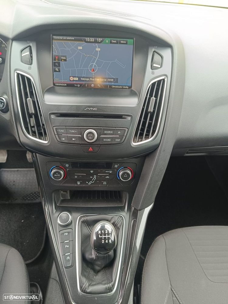Ford Focus 1.0 SCTi ST-Line - 7
