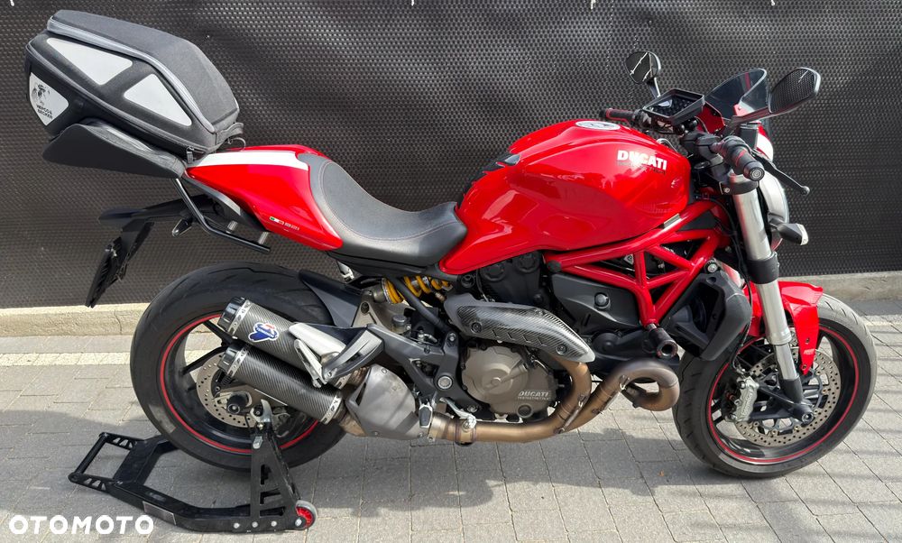 Ducati Monster - 12