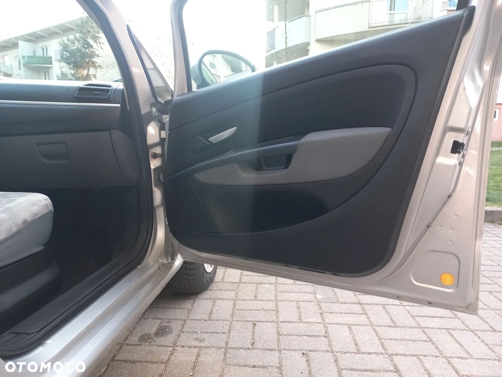 Fiat Linea 1.4 T-Jet 16V Dynamic - 18